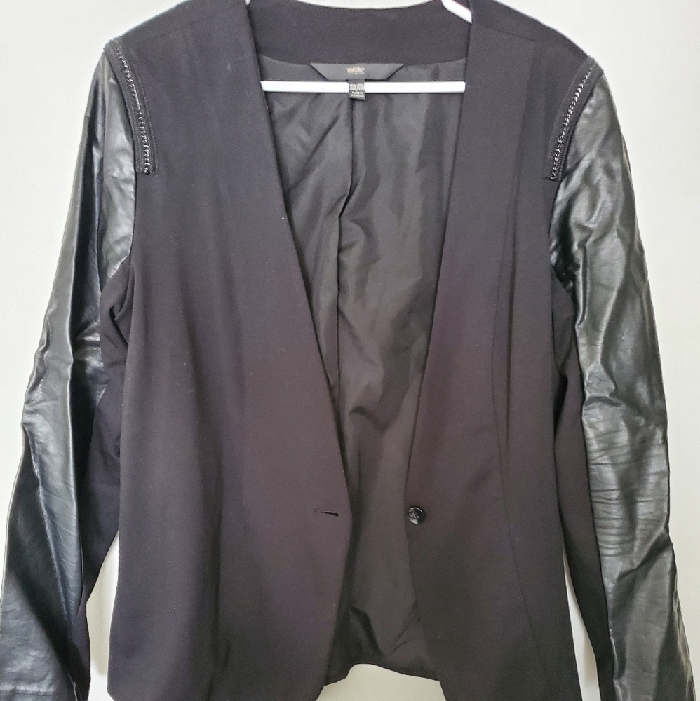 Black faux leather sleeve Blazer